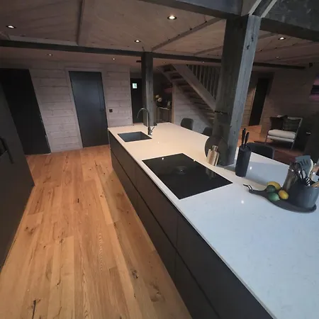 Unique Hytta With Jacuzzi, Sauna, 7 Bedrooms