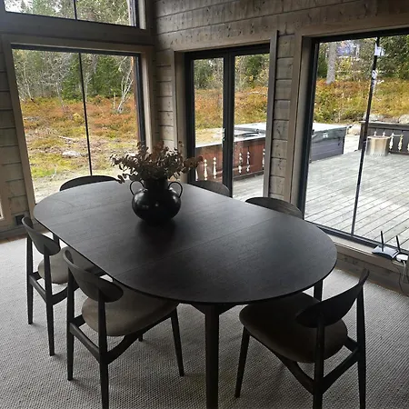 Unique Hytta With Jacuzzi, Sauna, 7 Bedrooms Nyaraló