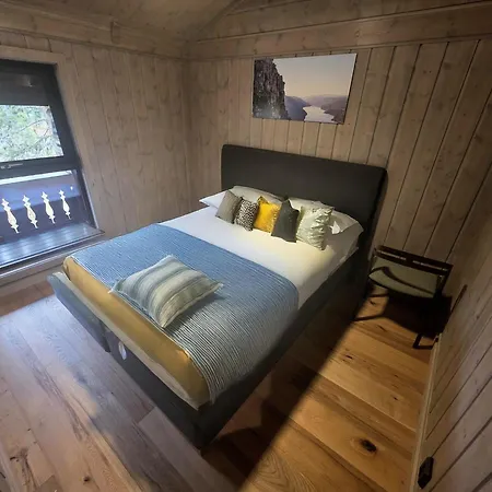 Unique Hytta With Jacuzzi, Sauna, 7 Bedrooms * Трисиль