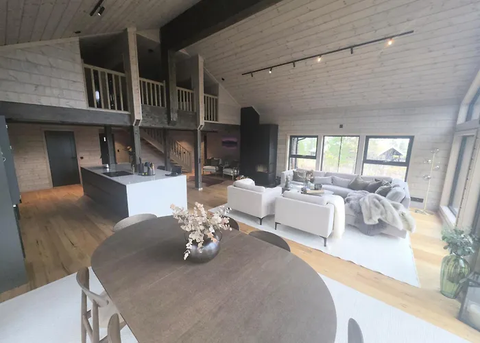 Unique Hytta With Jacuzzi, Sauna, 7 Bedrooms *