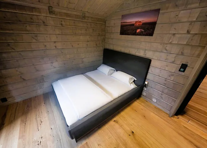 Unique Hytta With Jacuzzi, Sauna, 7 Bedrooms