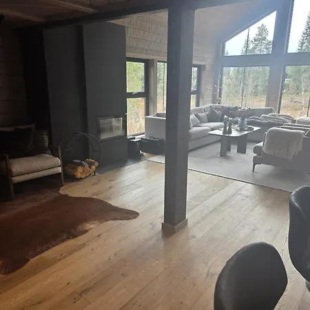 Сasa de vacaciones Unique Hytta With Jacuzzi, Sauna, 7 Bedrooms
