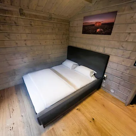 Unique Hytta With Jacuzzi, Sauna, 7 Bedrooms